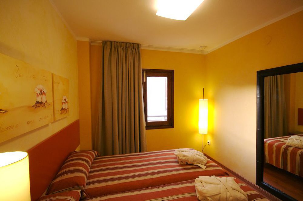 Apartamentos Parot Quality Santa Eularia des Riu Exterior foto