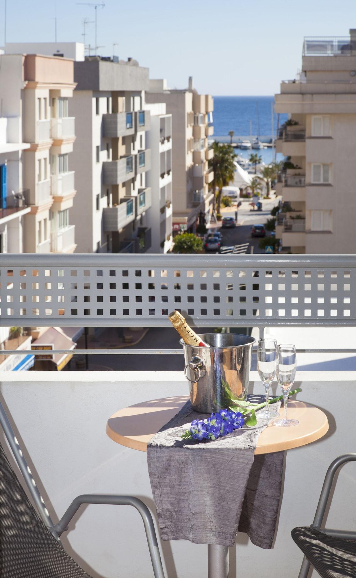 Apartamentos Parot Quality Santa Eularia des Riu Exterior foto