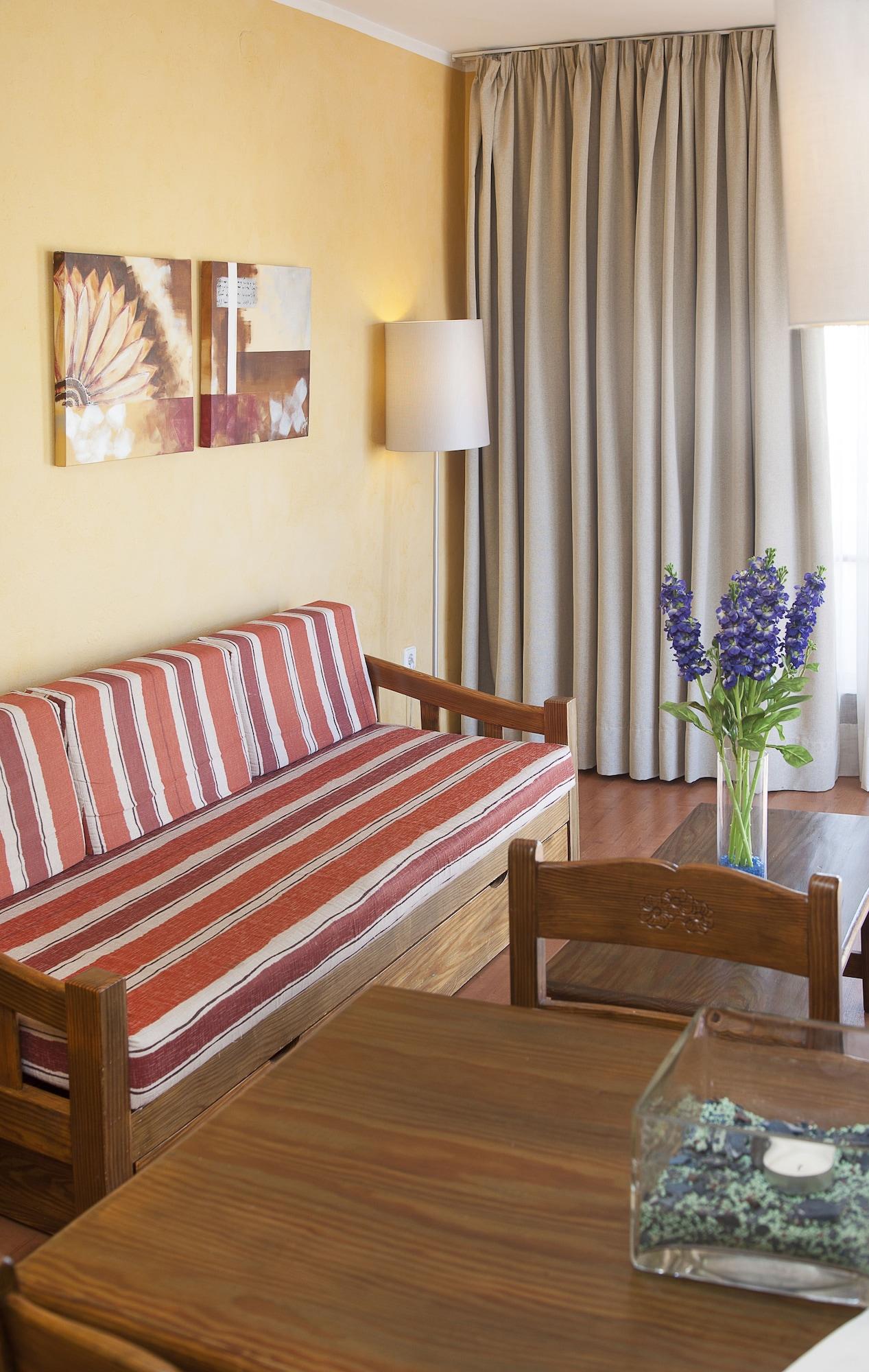 Apartamentos Parot Quality Santa Eularia des Riu Exterior foto