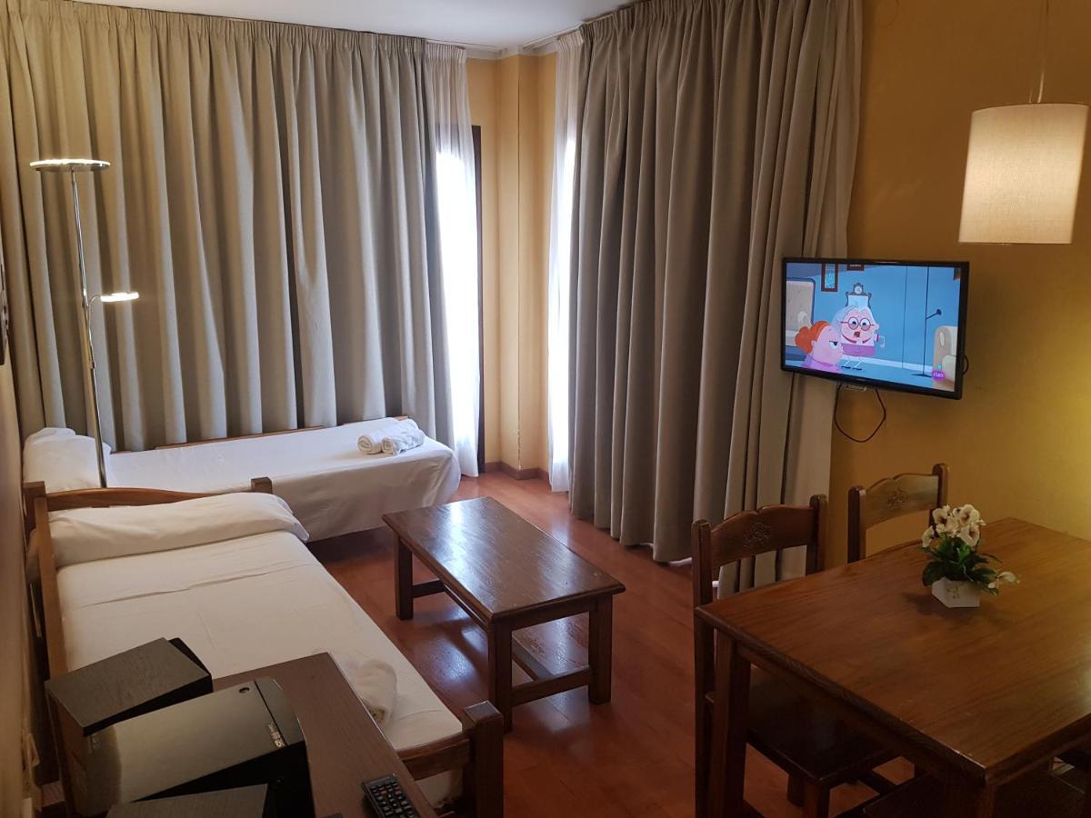 Apartamentos Parot Quality Santa Eularia des Riu Exterior foto